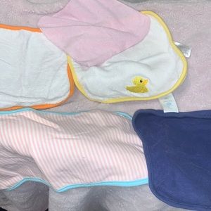 Various baby washcloths (never used) + 1 burp towel